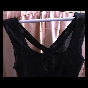 Knit tank with keyhole detail Sz M